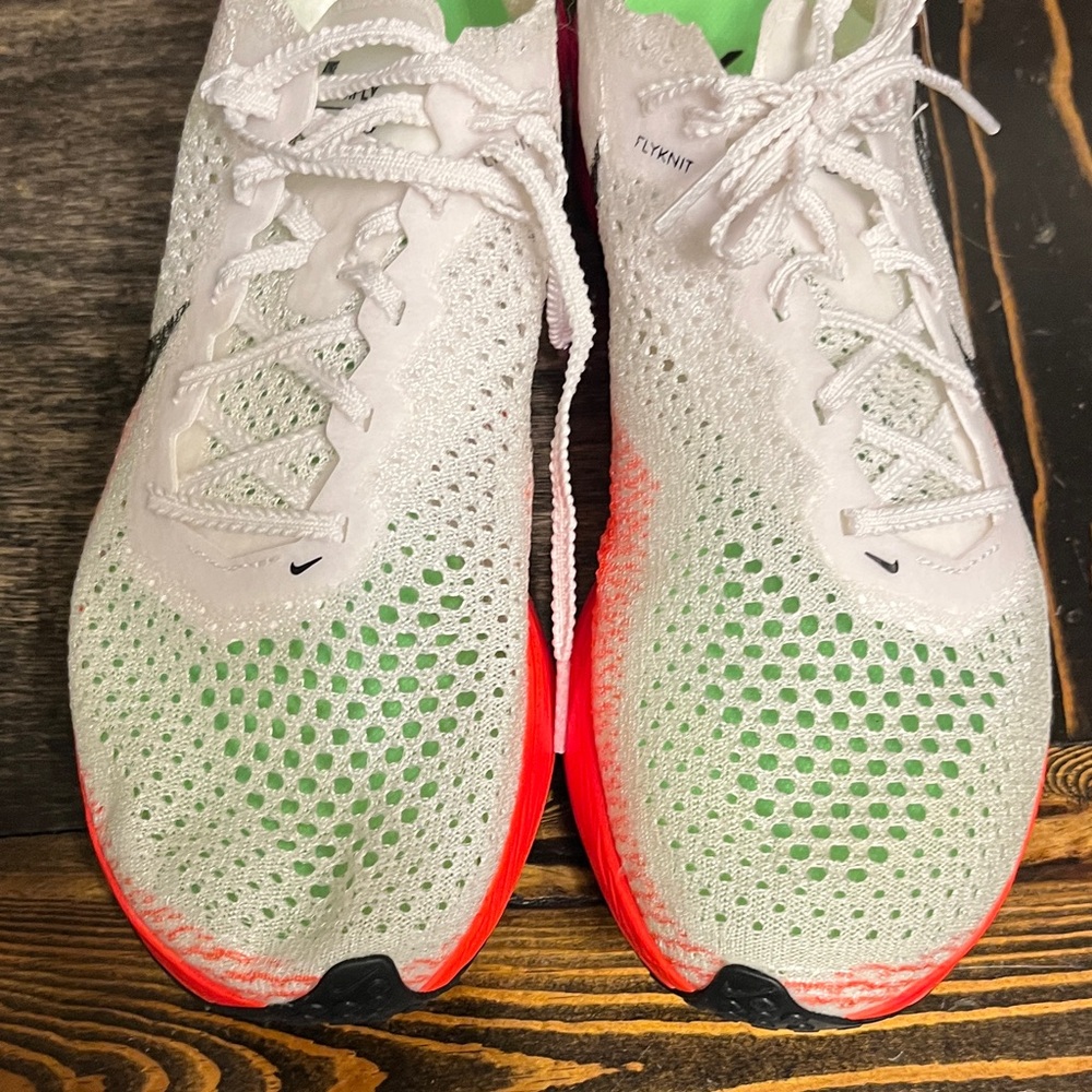 Nike Women's ZoomX Vaporfly 3 Running White/Bright Crimson - Picture 16 of 16